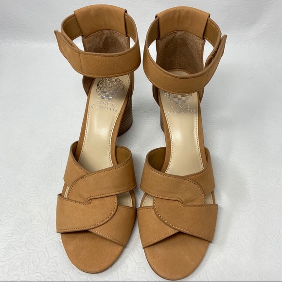 New VINCE CAMUTO Jachita leather sandals 8W tan - Picture 2 of 8